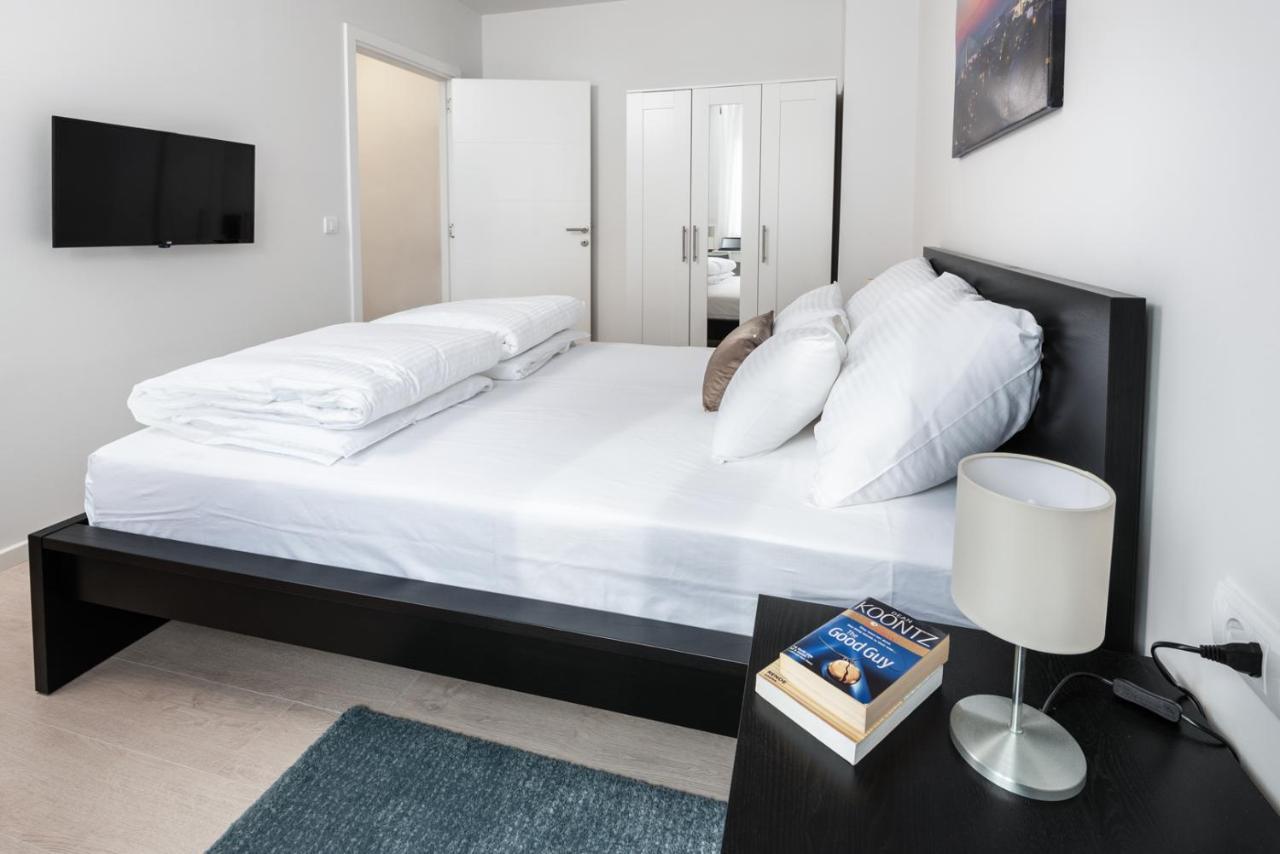 Apartment Vracar Belgrade, St Sava Church Park Екстер'єр фото